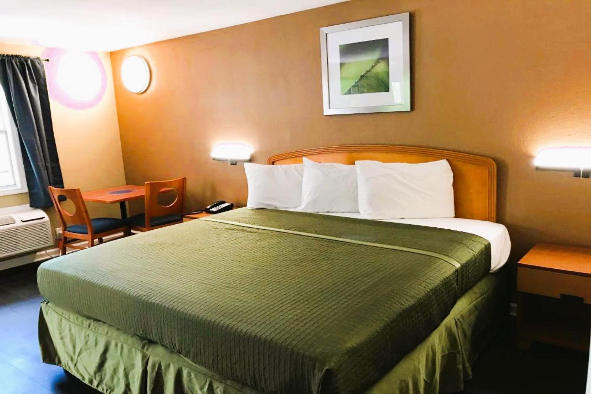 Oyo Hotel Tallahassee Downtown Kültér fotó
