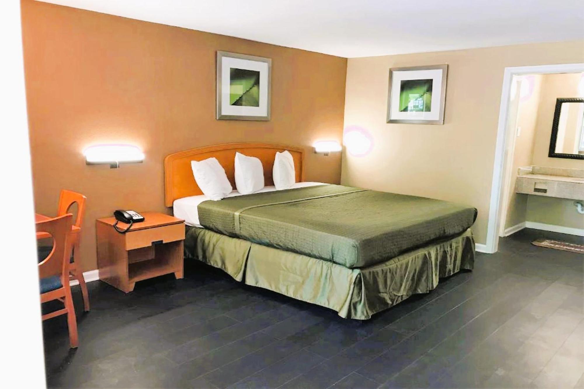 Oyo Hotel Tallahassee Downtown Kültér fotó
