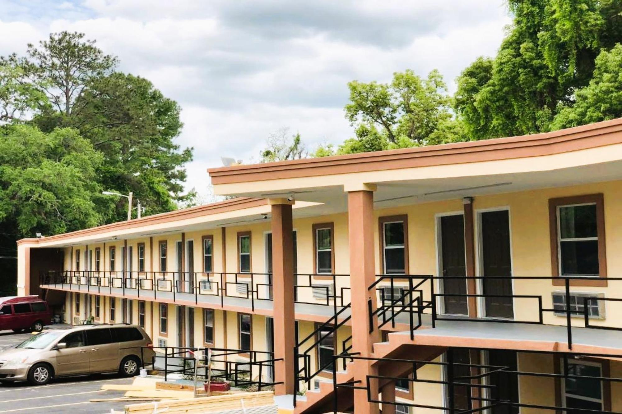 Oyo Hotel Tallahassee Downtown Kültér fotó
